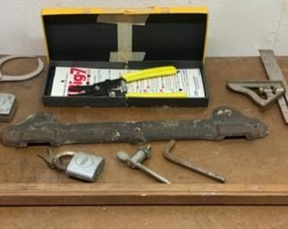 CLEARANCE!!! $3.00 NOW, WAS $10.00..........Tools (P649)