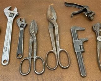 CLEARANCE!!!  $10.00 NOW, WAS $30.00............Vintage Tools and Snips (P643)