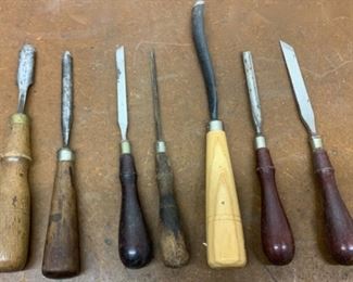 HALF OFF!  $15.00 NOW, WAS $30.00.............Vintage Chisels (P644)