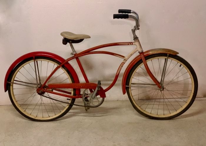CLEARANCE!!!  $150.00 NOW, WAS $400.00.............Vintage Schwinn Bicycle w/basket (next picture) (P616) 