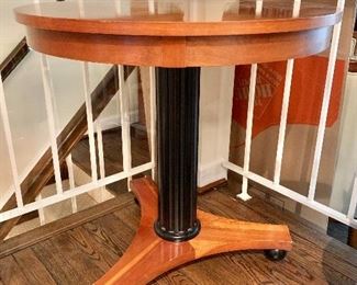 $295 - Ethan Allen Round  Pedestal Table; 28" H x 28" diameter