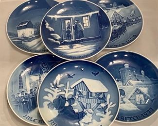 $85 LOT; Bing and Grundahl Christmas plates, 1958; 1960; 1961; 1962; 1963; 1965; 1967; 1968; 1969; 1970; 1972; 1973 1975; 1976; 1977; 1978; 1979
