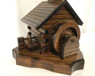 Wooden Lumber Mill Tabletop Lamp