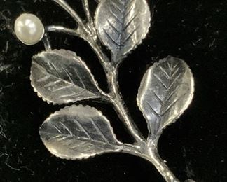 Vintage Faux Pearl Leaf Fashion Brooch, Jewelry