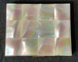 Vintage AMERICAN BEAUTY Compact Mirror, USA