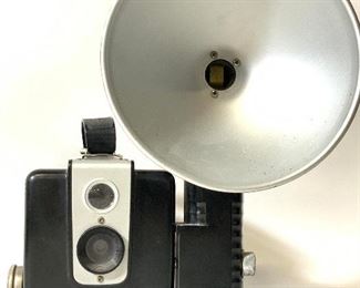 Vntg. KODAK Brownie Hawkeye Flash Model Camera