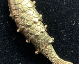 10k - 14k Gold Fish Necklace Pendant, Jewelry