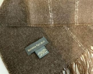 BANANA REPUBLIC ALPACA SHAWL, Peru