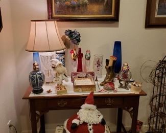 MAHOGANY SIDE TABLE WITH DRAWER, SMALL BENCH, G. HARVEY PRINT on CANVAS