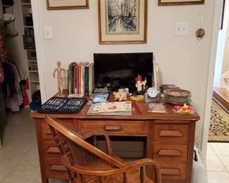 ANTIQUE OAK DESK...NEWER OAK OFFICE CHAIR