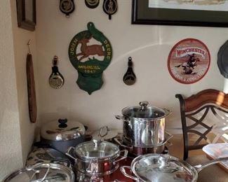 SET of LIKE NEW COOKWARE