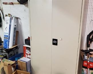 METAL UTILITY CABINET