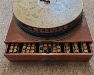 ANTIQUE NEEDLES DISPENSER & CASE