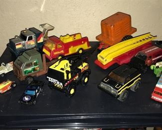 VINTAGE TONKA TRUCKS