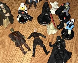 STAR WARS FIGURES