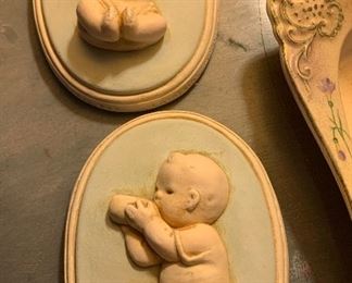 Vintage Chalkware, babies soo cute !