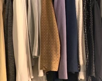 Ladies jackets size med.