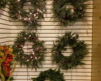 Several wreathes!