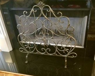 $50 - Metal Fireplace Screen