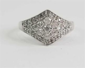 Vintage Style 18K White Gold Multi Round Cut Diamond Ring