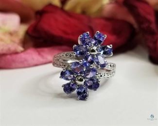 Tanzanite.925 Silver Flower Style Ring