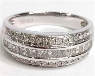 Ladies Brilliant Cut Diamond 18K White Gold Band