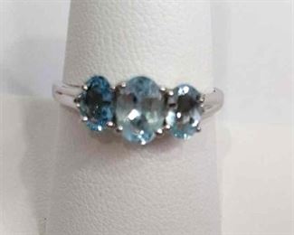 Beautiful Aquamarine .925 Silver Ring