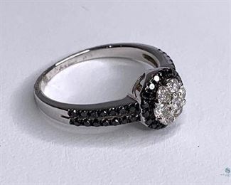 14K White Gold Brilliant Cut Black and White Diamond Ring