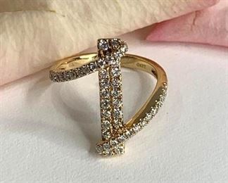 14K Yellow Gold Unique Diamond Ring