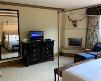 Dresser 8 Drawer $499