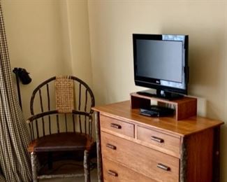 Old Hickory 4 Drawer Dresser $599