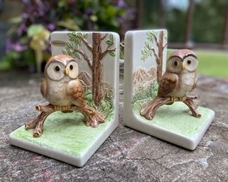 1970's hand painted owl bookends by OMC  Japan
