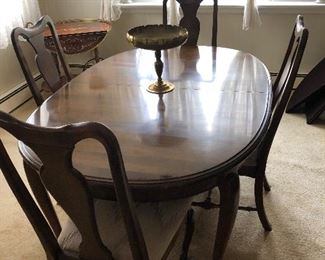 Queen Anne Dining room