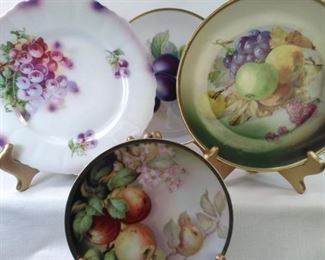vintage plates with fruit
