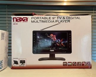 Naxa Portable TV & Digital Multimedia Player