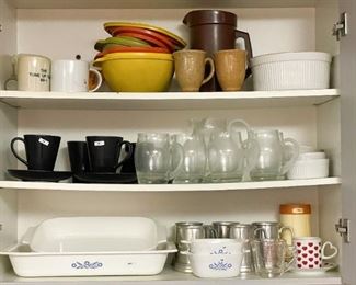 Vintage Tupperware, Corningware, Glassware, Coffee Mugs, Baking Dishes