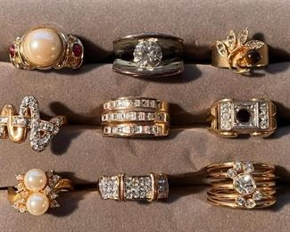 Women's Costume Jewelry - Rings