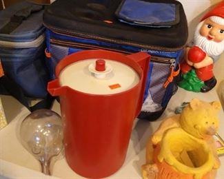 Tupperwear pitcher