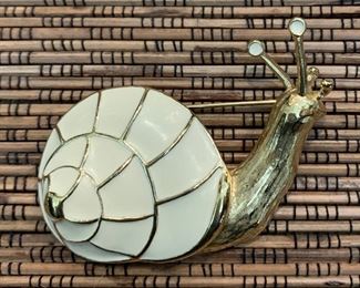 Vtg Trifari Enamel Snail Brooch