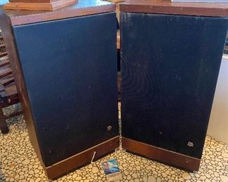 Mcintosh speakers