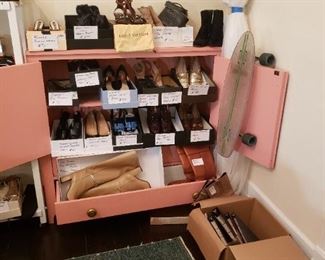 Women's Designer shoes, Prada, Chanel, Gucci, etc.