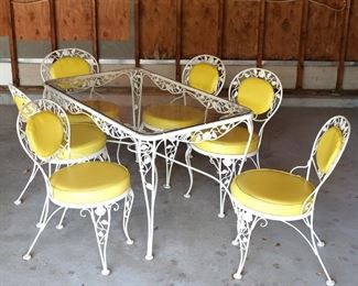 Lot 73 | (7pc) SALTERINI OUTDOOR FURNITURE SUITE