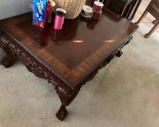Traditional coffee table - large