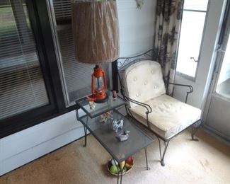 VINTAGE PORCH FURNITURE CHAIR WITH TABLE 1 OF 2