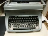 Great vintage Underwood!