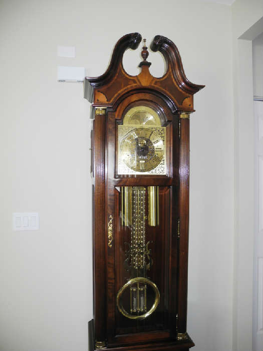 Howard Miller grandfather clock - Thomas Jefferson style