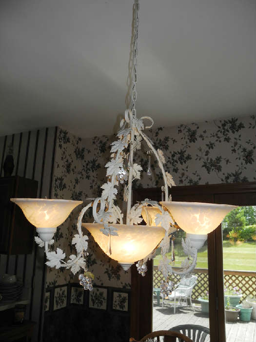 Stunning tole leaf and grape, crytal crops, light fixture