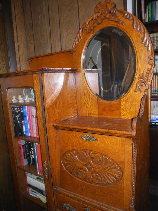 Lovely antique dresser/secretary