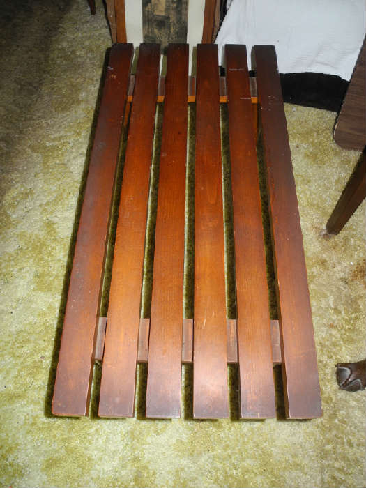 Smaller size mid-century slat bench