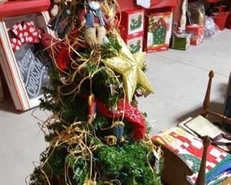 Cowboy Christmas tree (4 ft.) & doll bed